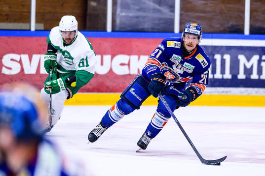 Rögles Ludvig Larsson och Växjös Brian Cooper