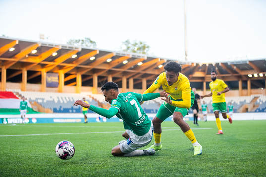 Brages Joakim Persson och Dalkurds Fabio Nicolas Dixon