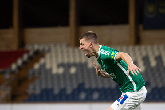 Brages Shkodran Maholli jublar