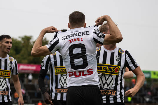 Landskronas Robin Dzabic jublar