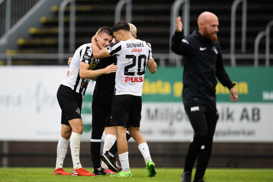 Landskronas Robin Dzabic jublar