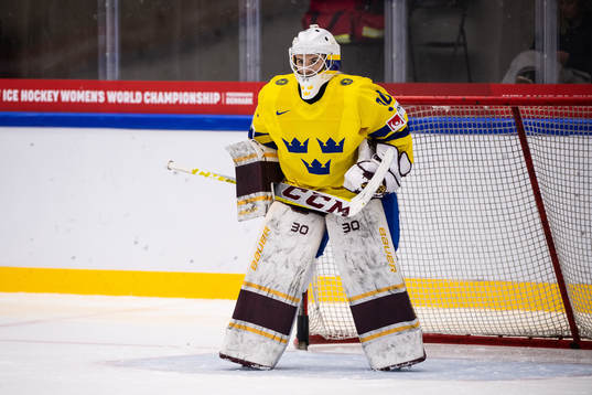 goaltender Emma Söderberg of Sweden