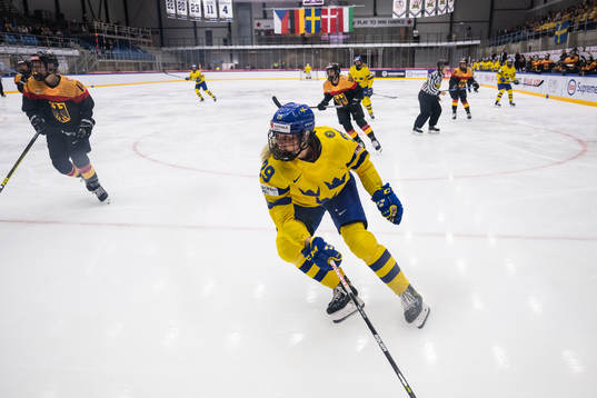 Olivia Carlsson of Sweden