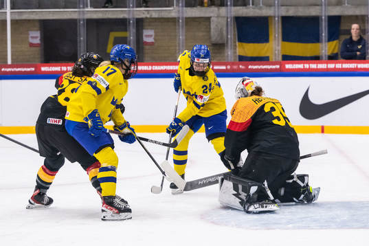 Sofie Lundin and Felizia Wikner-Zienkiewicz of Sweden and