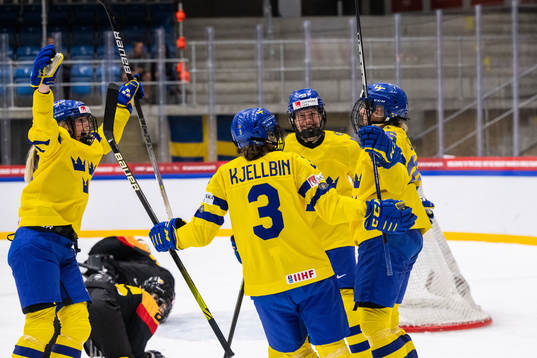 Hanna Olsson of Sweden celebrates