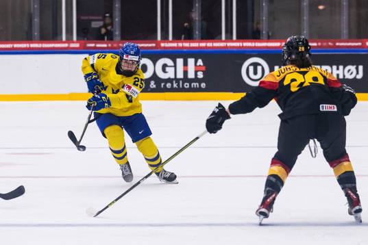 during the 2022 IIHF Women's World Championship group stage