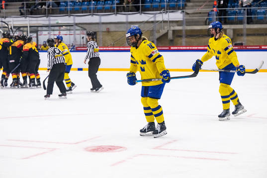 Mina Waxin and Sara Hjalmarsson of Sweden looks dejected