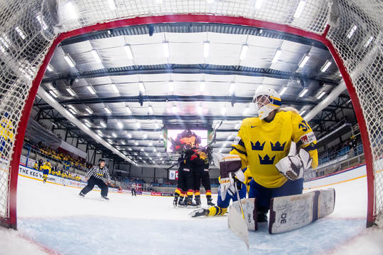 goaltender Emma Söderberg of Sweden looks dejected