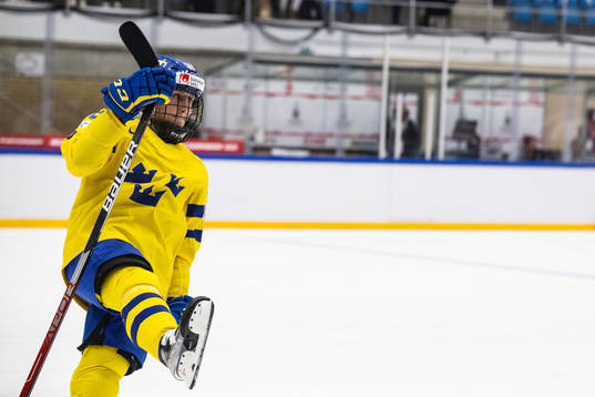 Hanna Olsson of Sweden celebrates