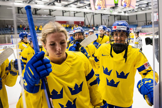 Celine Tedenby and Sofie Lundin of Sweden
