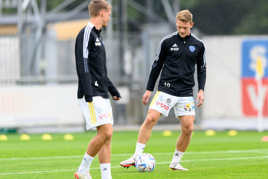 Falkenbergs Robin Hofsö före fotbollsmatchen i Ettan