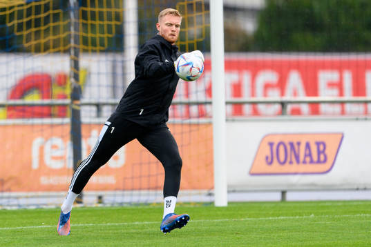 Falkenbergs målvakt Tim Erlandsson före fotbollsmatchen i