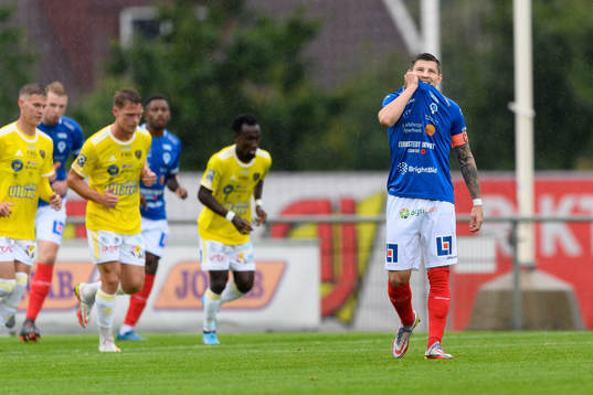Åtvidabergs Josh Bragg deppar