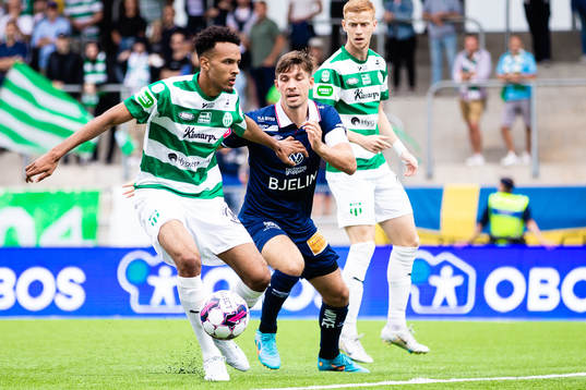 Västerås Alex Douglas och Örgrytes Daniel Paulson