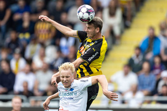 Häckens Johan Hammar och Värnamos Victor Larsson
