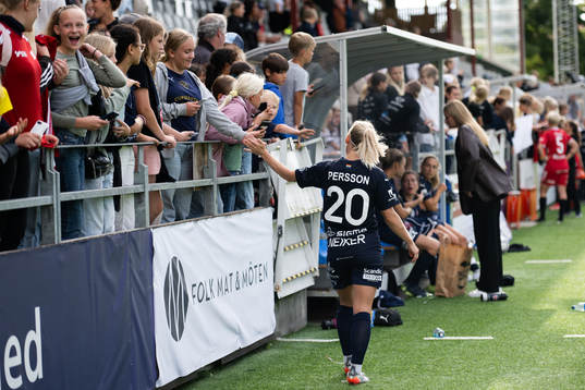 Rosengårds Mia Persson jublar