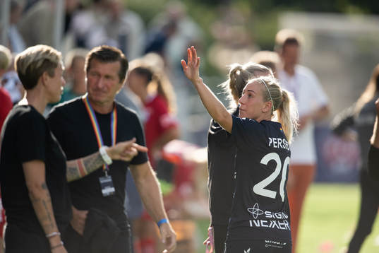Rosengårds Mia Persson jublar