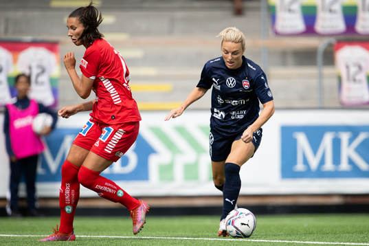 Rosengårds Mimmi Larsson och Linköpings Nellie Karlsson