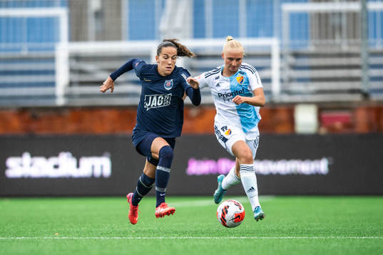 Eskilstuna Uniteds Felicia Rogic och Djurgårdens Stinalisa