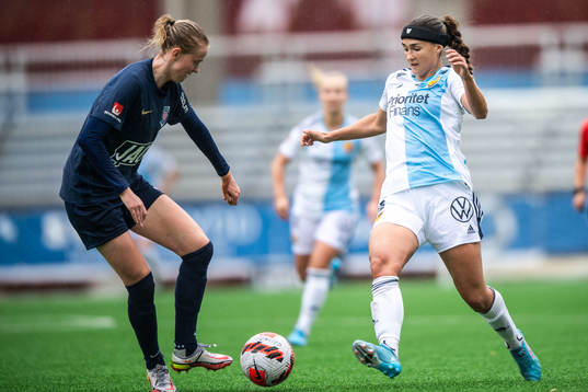 Eskilstuna Uniteds es4+och Djurgårdens Lova Lundin