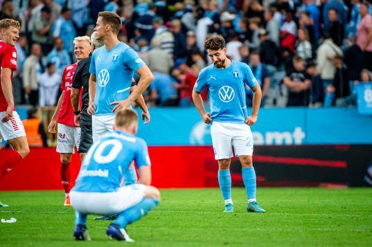 Malmö FFs Moustafa Zeidan deppar med lagkamraterna