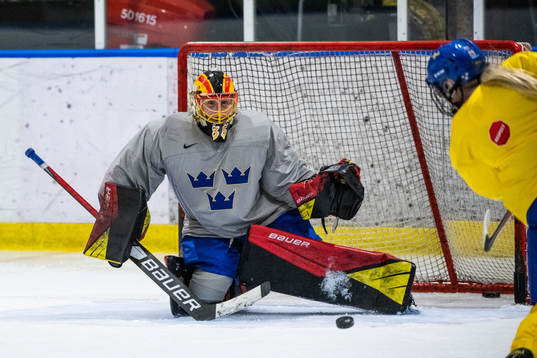 goaltender Ellen Jonsson of Sweden at a practice session