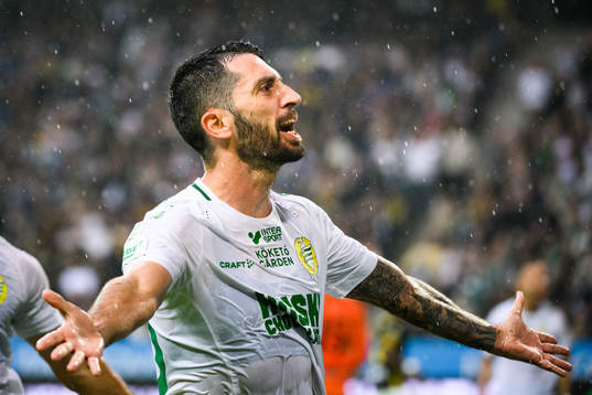 Hammarbys Nahir Besara jublar