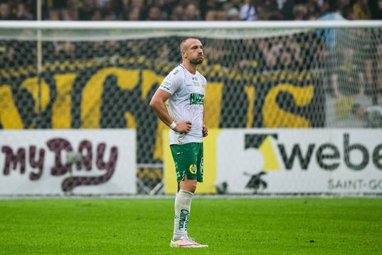 Hammarbys Veton Berisha reagerar