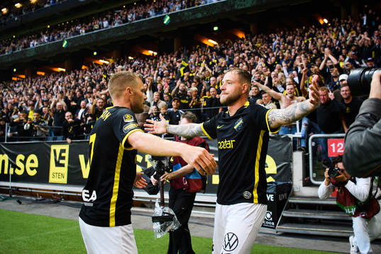 AIKs John Guidetti jublar