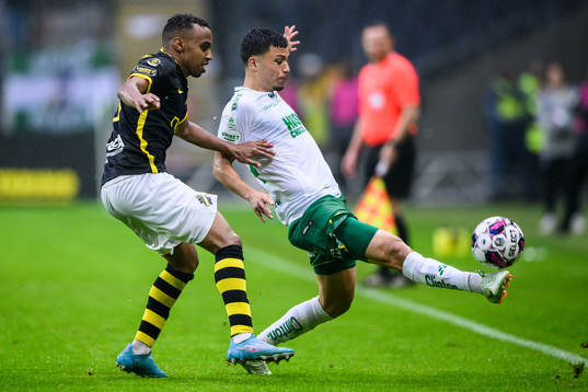AIKs Bilal Hussein och Hammarbys Alper Demirol
