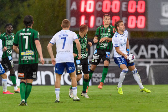 Varbergs Tobias Carlsson och IFK Norrköpings Christoffer