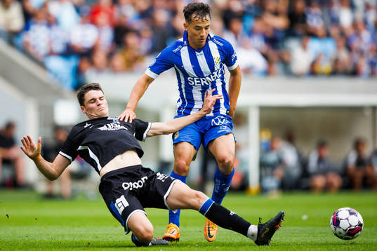 Sirius Jamie Roche och IFK Göteborgs Hussein Carneil