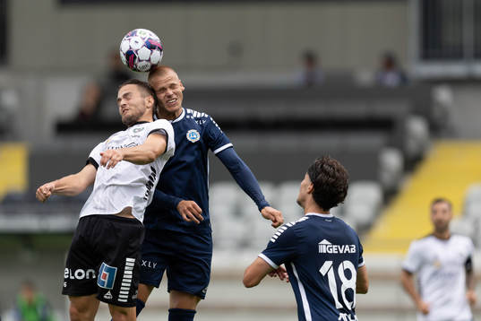 Örebros Benjamin Hjertstrand och Utsiktens Jesper Brandt