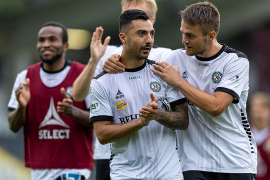 Örebros Jiloan Hamad och Benjamin Hjertstrand