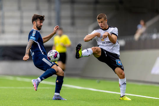 Örebros Samuel Dahl och Utsiktens Allan Mohideen