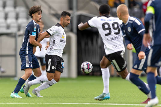 Örebros Jiloan Hamad och Utsiktens William Milovanovic