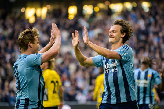 Djurgårdens Hjalmar Ekdal jublar