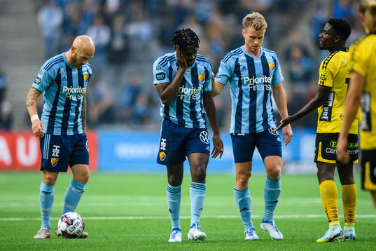 Djurgårdens Joel Asoro  har ont