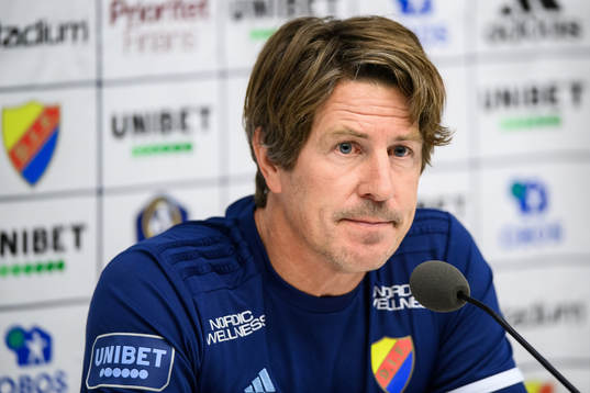 Djurgårdens tränare Thomas Lagerlöf på presskonferensen
