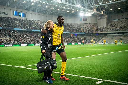 Elfsborgs Maudo Lamine Jarjue byts ut skadad