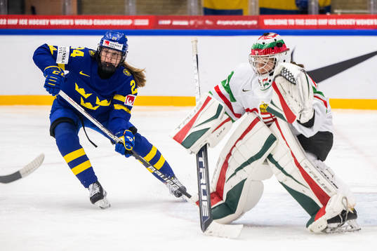 Felizia Wikner-Zienkiewicz of Sweden and goaltender Aniko