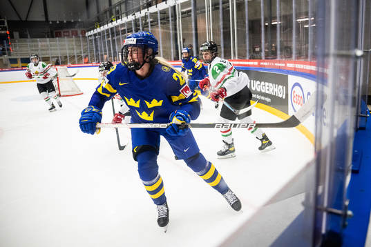 Olivia Carlsson of Sweden