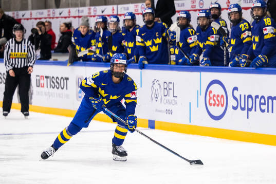Mina Waxin of Sweden
