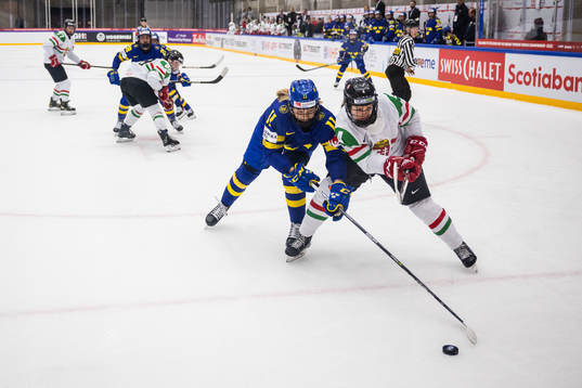 Josefin Bouveng of Sweden and Taylor Baker of Hungary