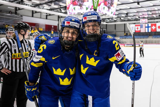 Linnea Johansson and Michelle Löwenhielm of Sweden