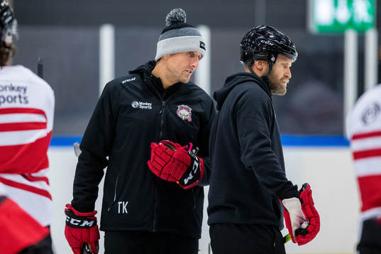 Tränare Tomas Kollar och assisterande tränare Mathias