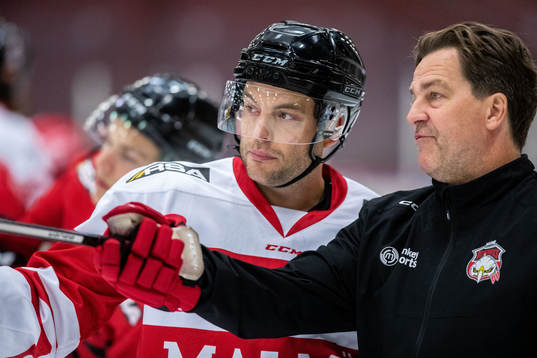 Pathrik Westerholm och assisterande tränare Petri