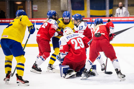 Lina Ljungblom of Sweden against Katerina Mrazova, Pavlina