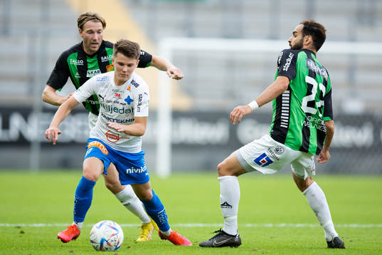 Värnamos Jesper Dickman mot GAIS August Wängberg och
