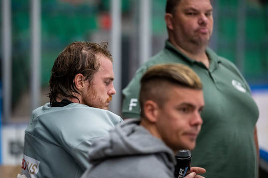 Rögles målvakt Christoffer Rifalk har ont
